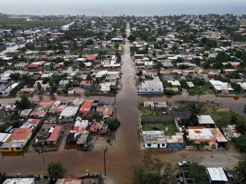 El huracán Polo, ya como categoría 1, volvió a tocar tierra por segunda vez cerca del mediodía de este martes a Guaymas, en el norteño estado de Sonora, donde se esperan fuerte vientos y lluvias intensas, informó el Centro Nacional de Huracanes (NHC, en inglés) de Estados Unidos.