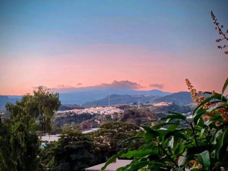 En varias partes del país se registrará un clima seco.