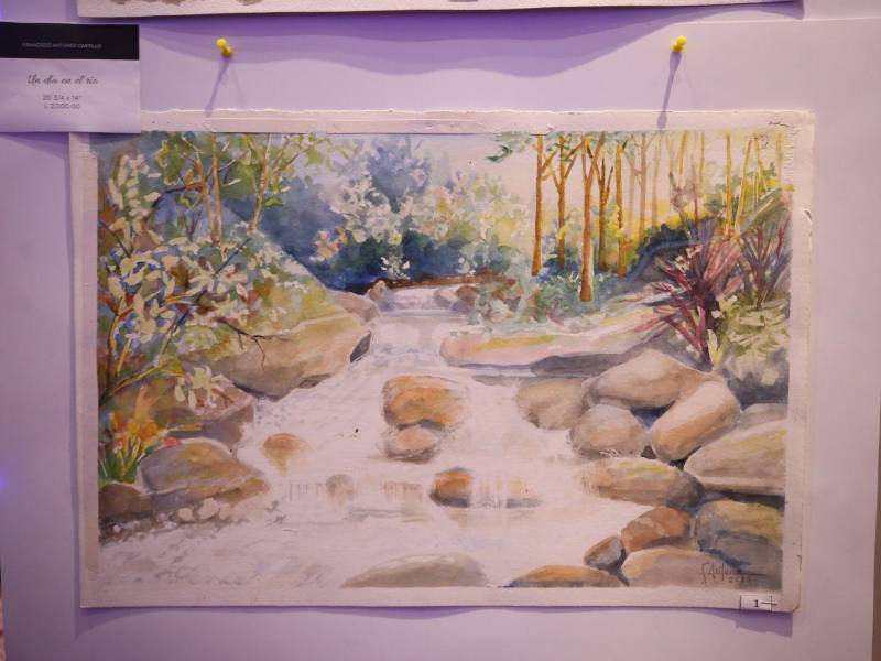 “Un día en el río” es el título de esta pieza perteneciente a la exposición.