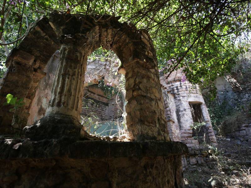 Es uno de los pocas casa particulares tipo castillo construida a principios del siglo XX por Albero Bellucci.