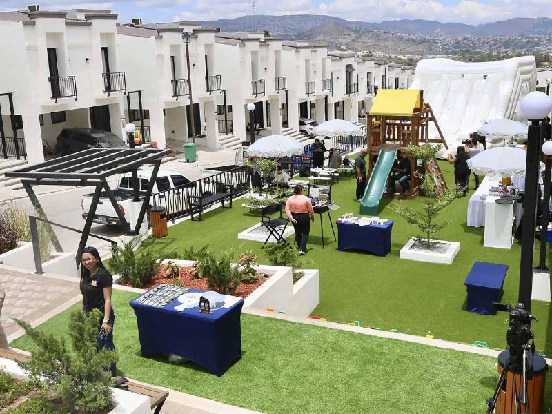 La terraza social se incorpora a los espacios de Vitali como un punto de encuentro pensado para que residentes, familiares y amigos puedan compartir momentos especiales al aire libre.