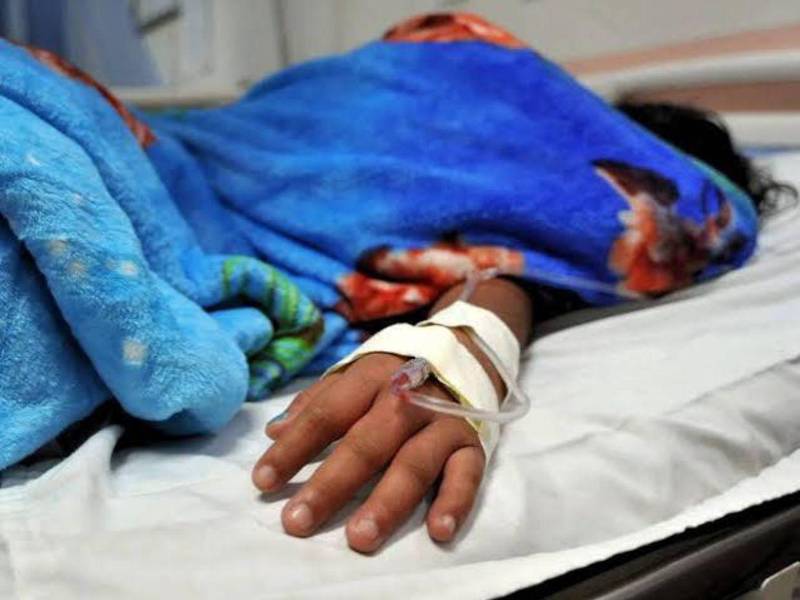 El menor de 14 años de edad presentó síntomas asociados al dengue grave, de acuerdo a personal sanitario del centros asistencial.