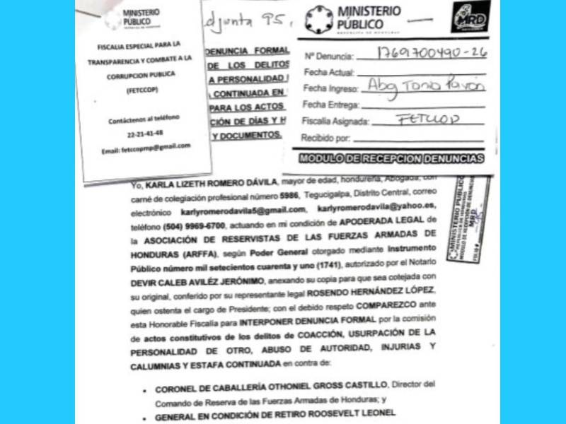 La abogada Karla Romero lleva una denuncia de los reservistas en contra del coronel Otoniel Gross Castillo y el general en condición de retiro Roosevelt Leonel Hernández por coacción, abuso de autoridad, injurias y calumnias, así como estafa continuada.