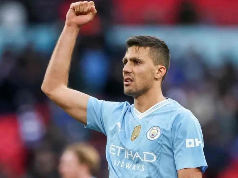 Real Madrid quiere fichar al peor enemigo de Vinicius: La difícil decisión que tomó Florentino