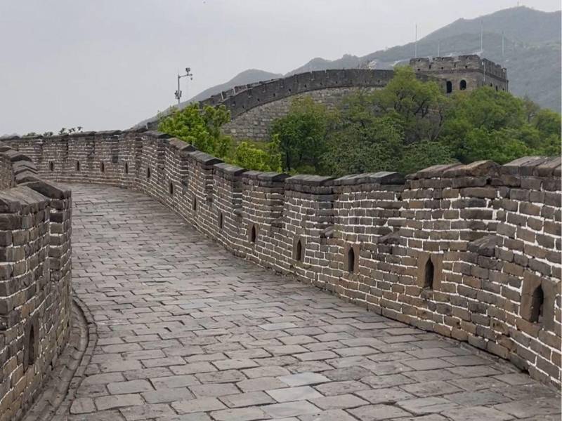Los hondureños quedan maravillados con monumentos como la Muralla China.