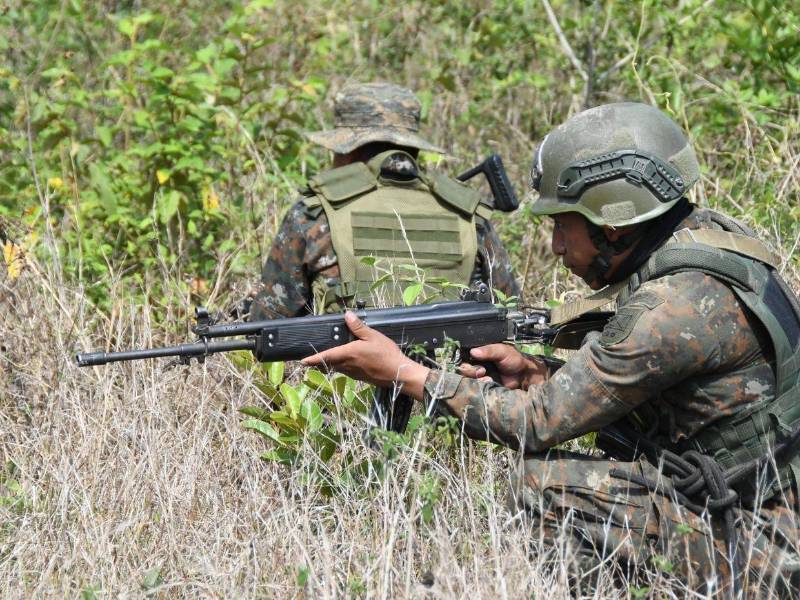 Militares guatemaltecos reforzaron sus fronteras tras ataque armado en Chiquimula.