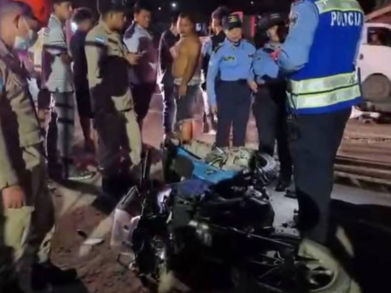 La mujer fue atropellada por una moto patrulla; la fémina falleció debido a los golpes.