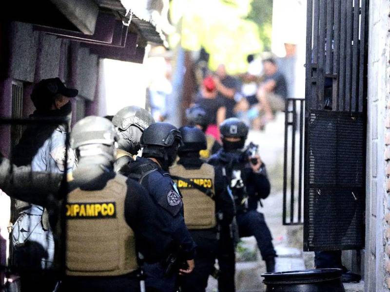 Tras la aprobación de las reformas penales para endurecer el combate contra las maras y pandillas, el presidente de la Comisión de Seguridad del Congreso Nacional, Marcos Paz, detalló las nuevas medidas que incluyen mayores penas, controles a las compañías telefónicas y financieras, así como nuevas restricciones para la venta de chips en Honduras.