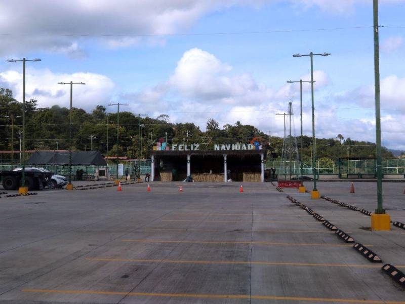 Por el montaje de la Villa Navideña, las Fuerzas Armadas negaron al CNE el acceso al estacionamiento del Campo de Parada Marte, usado tradicionalmente en elecciones.