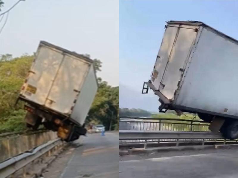 El conductor de un camión resultó gravemente herido luego de sufrir un accidente de tránsito sobre el puente Río Bonito, en La Ceiba, Atlántida, en la zona norte de Honduras, la mañana de este domingo.
