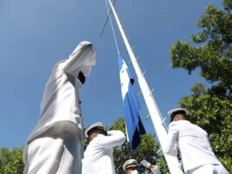 Honduras izó la bandera el 14 de septiembre de 2021 en la Isla Conejo en el Golfo de Fonseca.