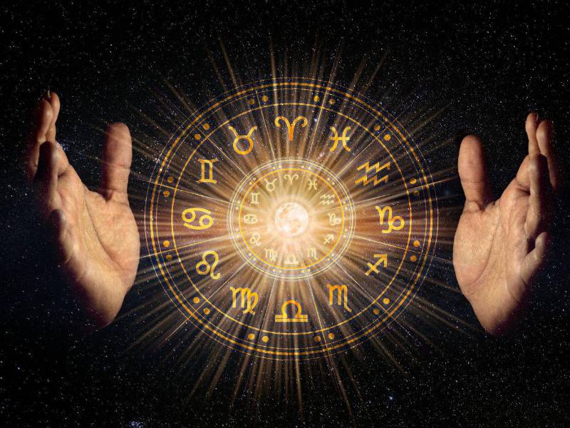 Desde decisiones importantes en pareja hasta cambios laborales inesperados, cada signo del zodiaco vivirá una jornada marcada por energías muy distintas. Te contamos, signo a signo, las <b>predicciones astrológicas</b> que marcarán este día.