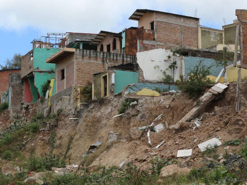 Más de 100 familias fueron afectadas en la colonia Guillén y Nueva Santa Rosa tras la activación de una falla geológica que afectó cientos de viviendas en la zona.