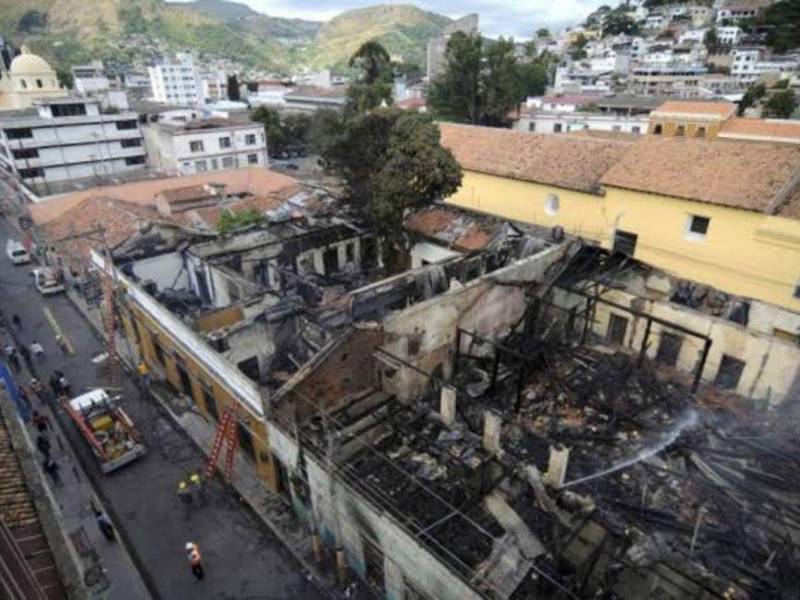 Así lucía el museo después del incendio que destruyó la infraestructura.