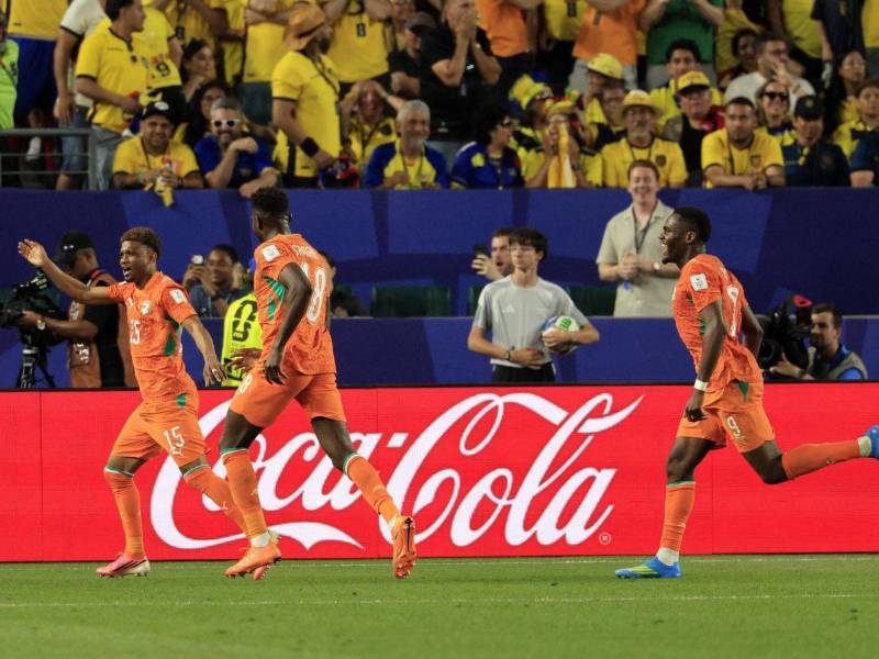 Costa de Marfil se impuso ante Ecuador con un marco impresionante de sudamericanos.
