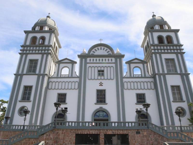 la Iglesia afina detalles para que los fieles vivan una experiencia espiritual segura y organizada en la Basílica Suyapa.