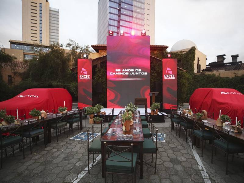 Vista general del evento conmemorativo que reunió a clientes Mitsubishi en un ambiente exclusivo.