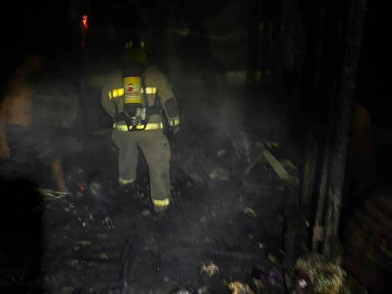Cinco menores y una joven pierden la vida tras incendio en San Pedro Sula