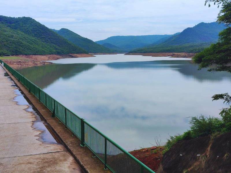 Vista general de una de las principales fuentes de abastecimiento de la ciudad.