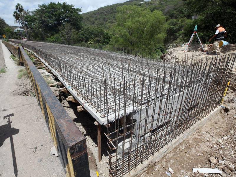 La ampliación del puente Germania busca agilizar el paso de los 42 mil vehículos que diariamente utilizan la salida y entrada sur de Tegucigalpa.