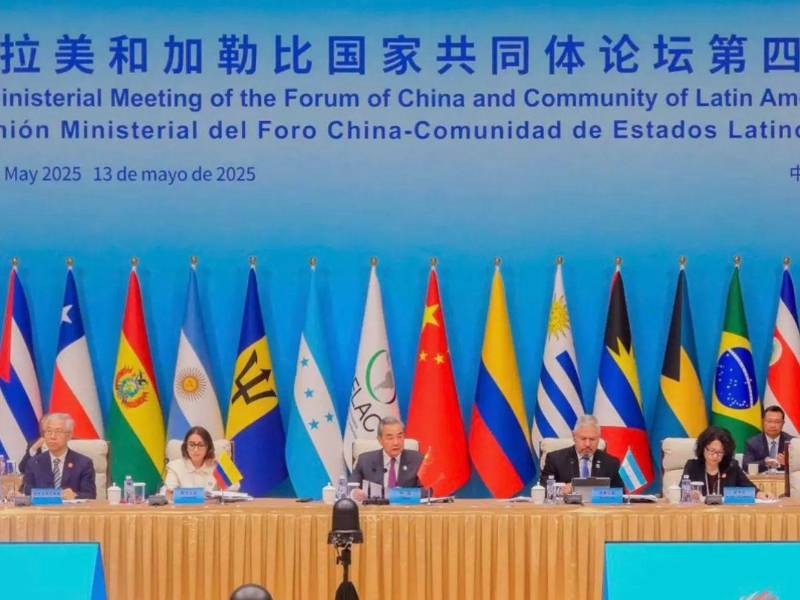 Los excancilleres y vicecancilleres gastaron más de 41 millones de lempiras en viajes por varios países del mundo.