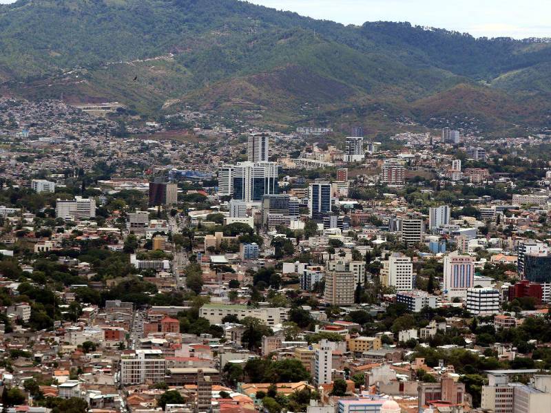 La permanencia de la alerta ocurre mientras diferentes sectores de la zona central han registrado lluvias importantes durante los últimos días, principalmente durante las tardes y primeras horas de la noche.