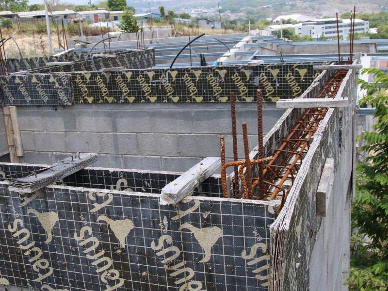 La Corporación Municipal aprobó un nuevo proceso de contratación para avanzar con la construcción de Villa Solidaridad, un proyecto habitacional que acumula cuantro años de retrasos.