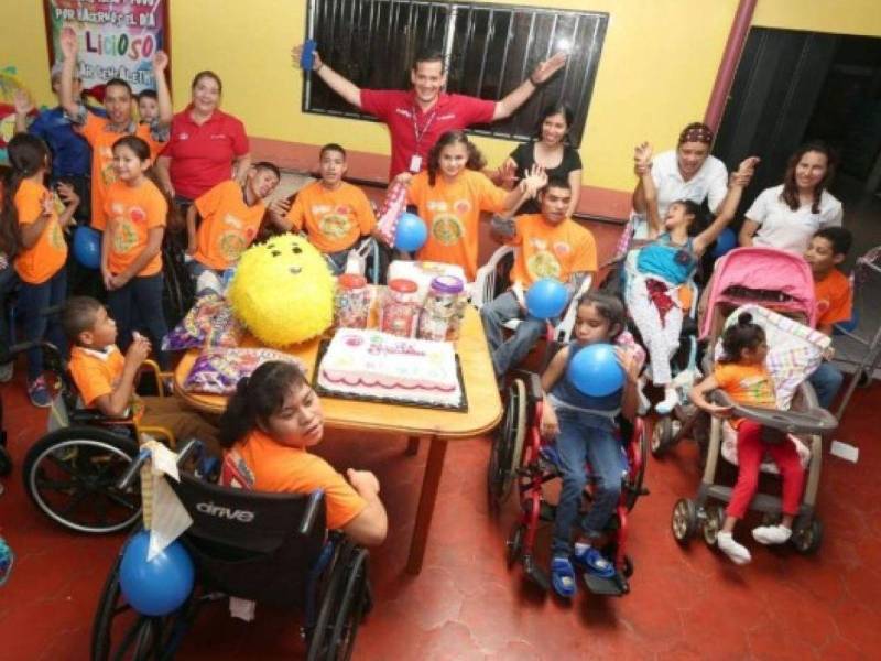 Visita del equipo de El Heraldo a la Casa Hogar Bencaleth en 2017.