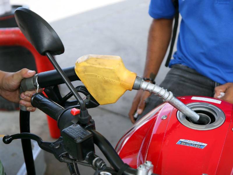 Ante el constante aumento en el precio de los carburantes a nivel internacional, el Gobierno de Honduras mantiene un subsidio temporal para reducir el impacto del aumento en los combustibles en el país.