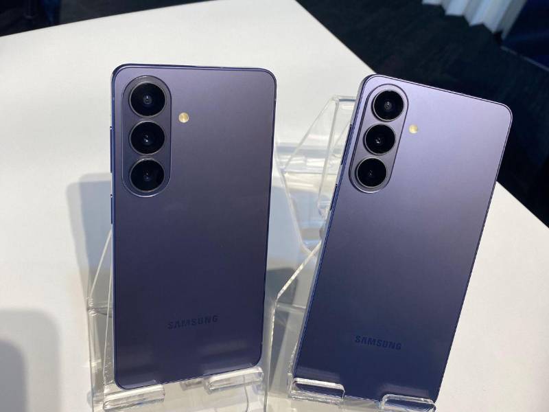 Durante la presentación los asistentes pudieron ver los nuevos modelos de la serie Galaxy 2026 de Samsung.