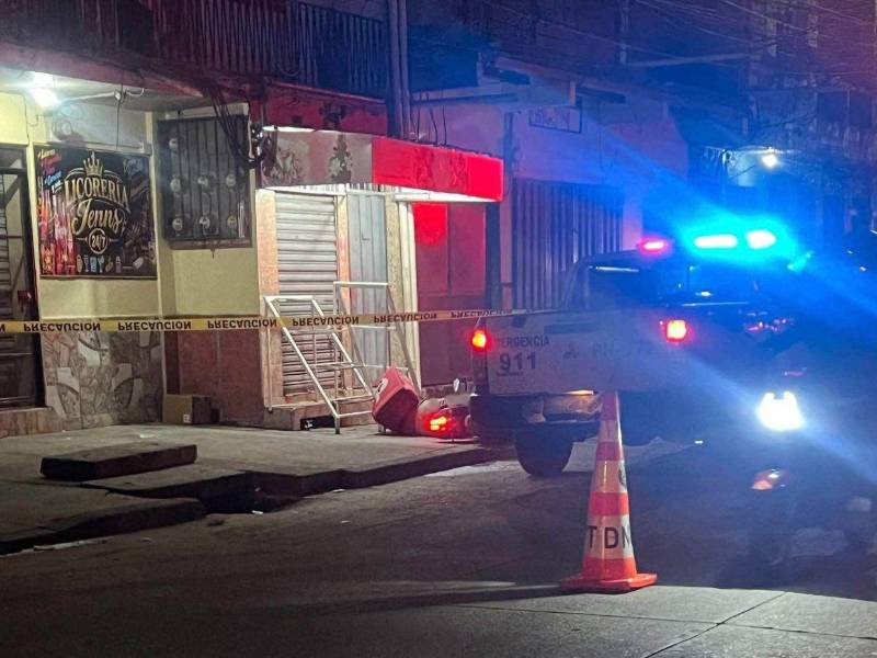 El joven repartidor fue perseguido y baleado cuando trabajaba. Su moto quedó encendida junto al cuerpo, frente a un centro de salud capitalino.