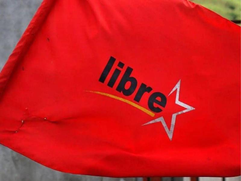 El coordinador de Libre, Manuel Zelaya, deberá presentar la información en 48 horas.