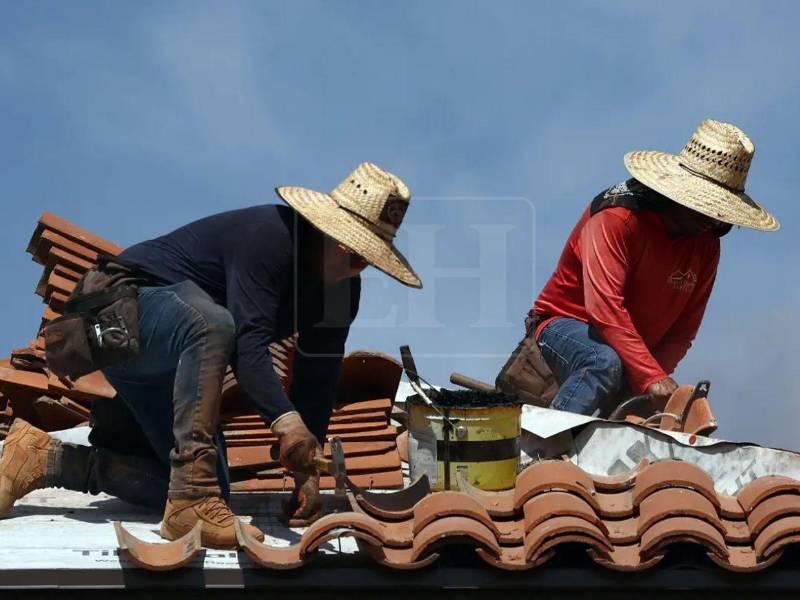 Mientras las remesas baten récords, miles de hondureños producen, emprenden y adquieren experiencia en otras economías. Expertos advierten todo lo que el país pierde cuando un ciudadano emigra
