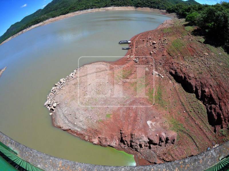 La Concepción es una de las principales fuentes de abastecimiento para Tegucigalpa y durante la época seca llega a suplir gran parte del consumo de los capitalinos.