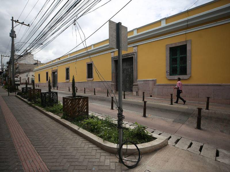 La obra de 1,3 km debía incluir electricidad y telecomunicaciones subterránea.