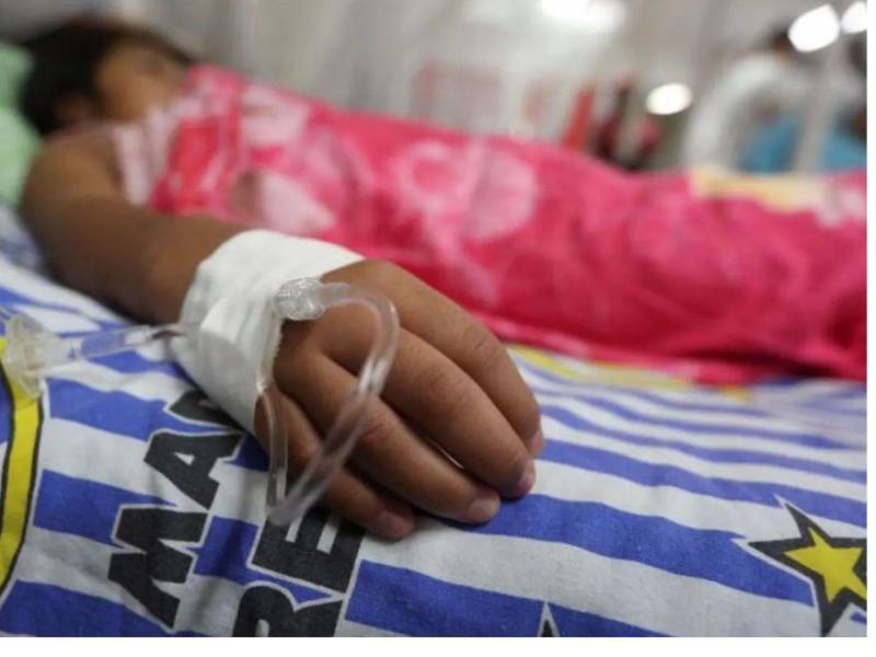 Datos de la Secretaría de Salud indican que semanalmente se registra un aumento del 3% en casos sopechosos de dengue.