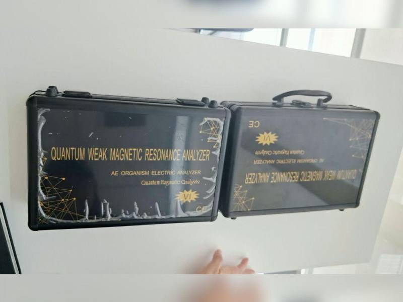 Con estas máquinas estafaban a los pacientes en la clínica Nueva Med.