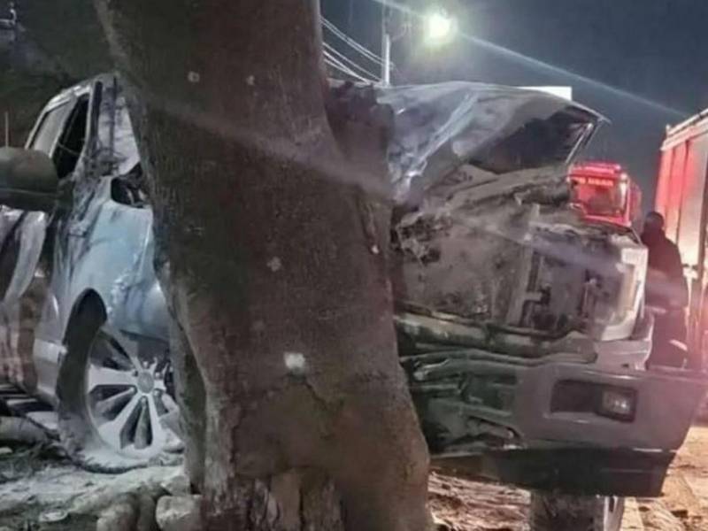 El jefe del SIAT, Darwin Hernández, amplió que este accidente fue un descuido por manejar a exceso de velocidad.