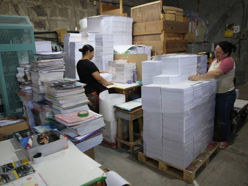 Con miles de cuadernos, Quick fortalece la Maratón del SabeR y apoya la educación de estudiantes que sueñan con un mejor futuro.