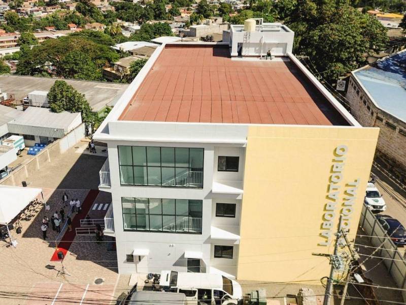 El nuevo y moderno laboratorio permitirá a la Secretaría de Salud fortalecer la capacidad de diagnostico de las enfermedades que circulan en el territorio.