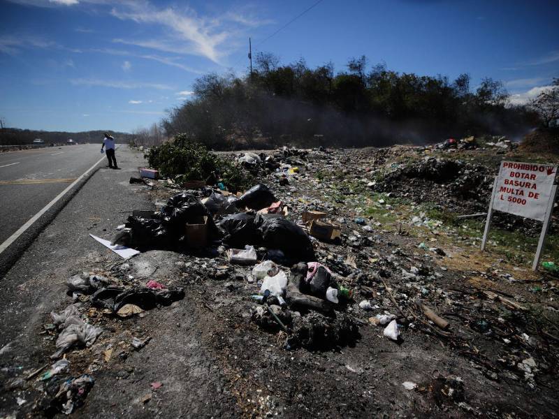 En algunos sectores, a la orilla de la carretera se están haciendo hasta crematorios sin ningún control.