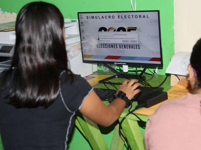 El ejercicio incluyó la participación de 524 centros de votación distribuidos en los 18 departamentos del país.