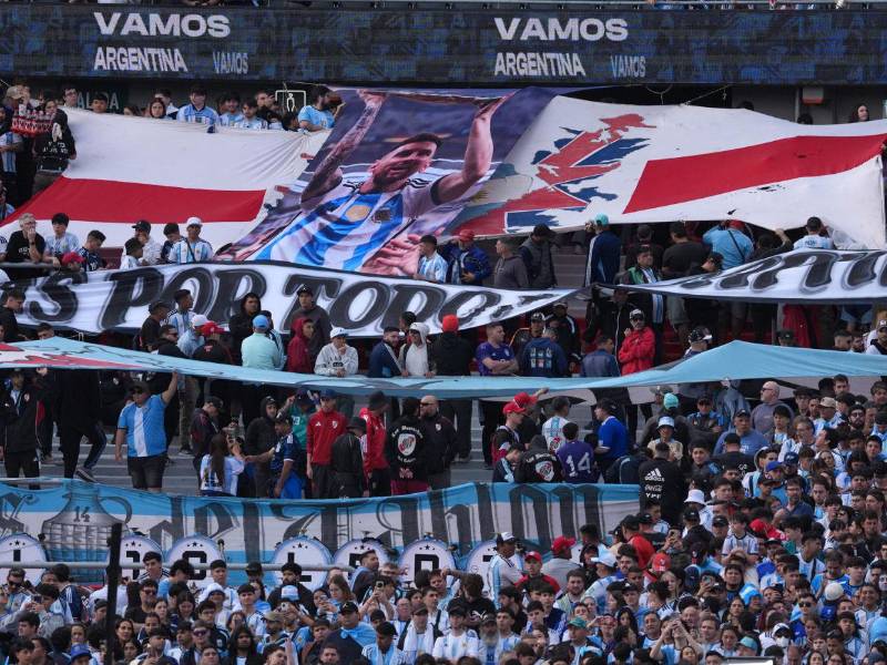 El Monumental luce lleno para la despedida de Lionel Messi ante Benín.