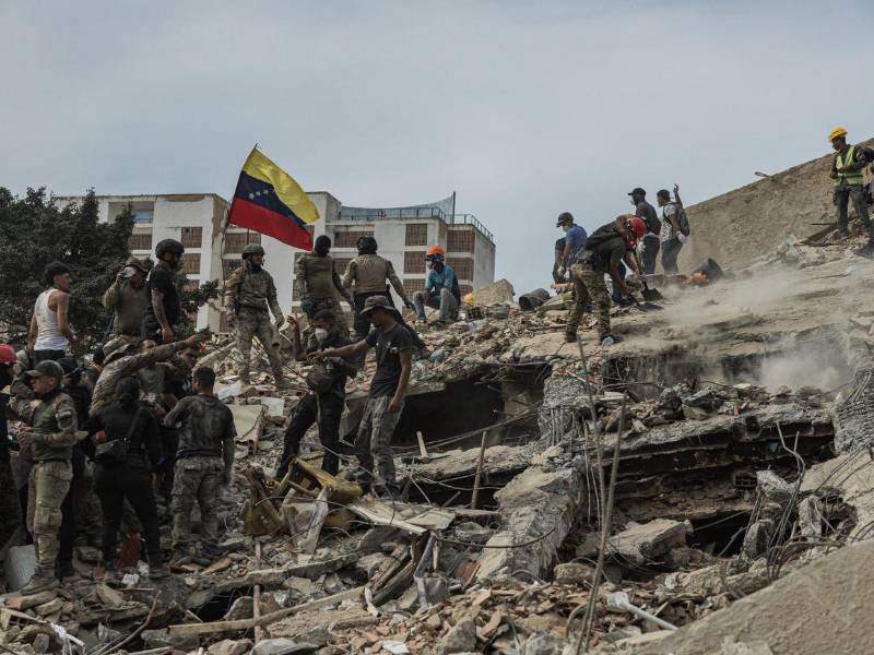 El Gobierno registra 15.866 personas damnificadas y 855 edificios afectados, de los cuales 189 sufrieron un colapso total.