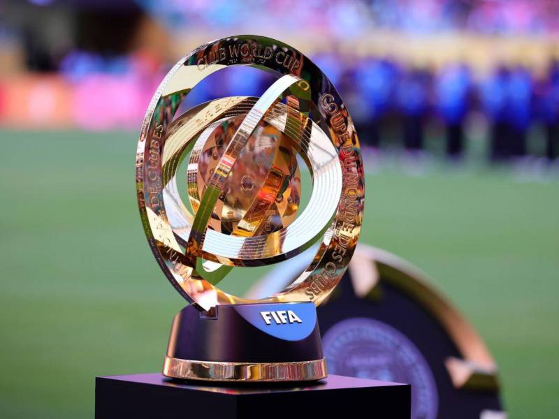 El Mundial de Clubes de 2025 por primera vez en la historia integró a 32 equipos, los cuales jugarán tres partidos en fase de grupos para clasificar a las rondas eliminatorias.