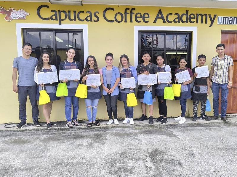 Mary Portillo durante una sesión de formación en la Academia Capucas.