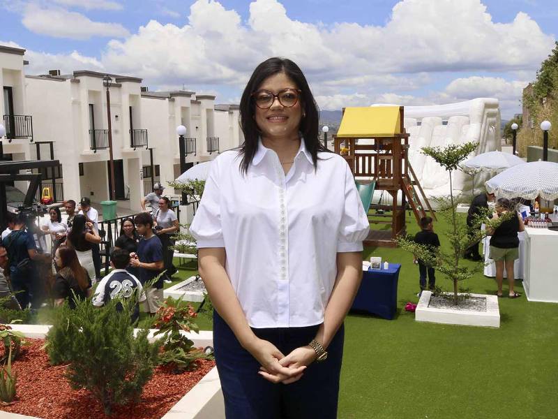 Claudia Licona, Gerente de Mercadeo de Vizion Development, destacó el crecimiento de Vitali y su evolución hacia una comunidad en funcionamiento, con nuevos espacios para la convivencia familiar.
