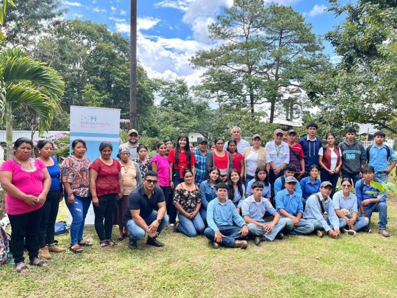 Productores de tilapia participan en jornada de asistencia técnica por parte de la SAG.