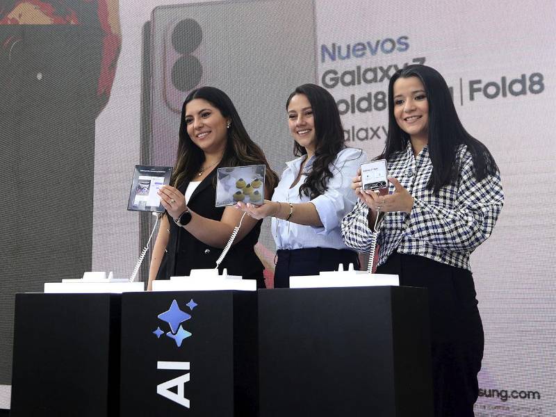 Samsung Electronics presentó oficialmente la nueva serie Galaxy Z, una generación de smartphones plegables desarrollada para integrar inteligencia artificial avanzada, diseño premium y una experiencia móvil más personalizada.