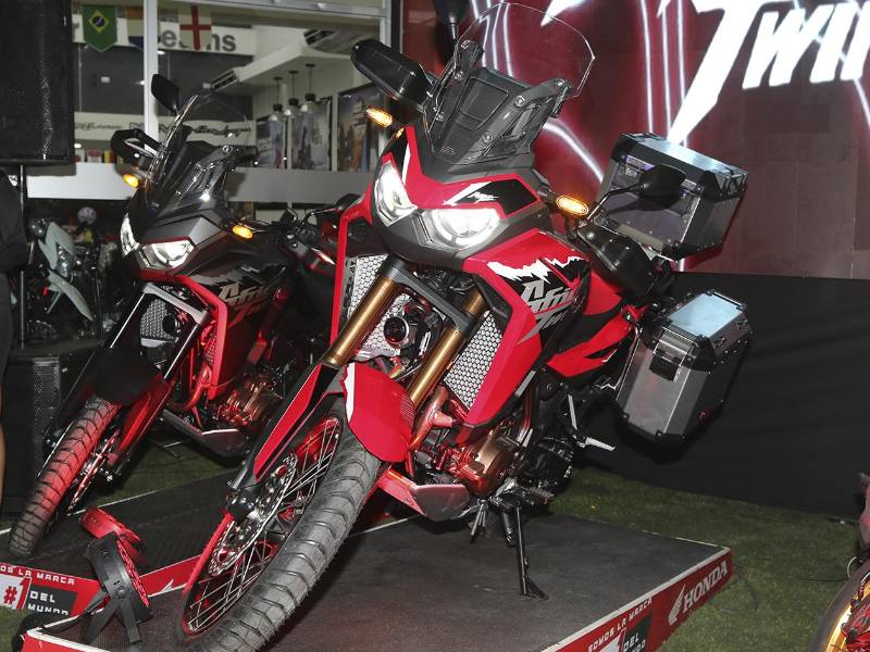 La nueva Honda Africa Twin 2026 destaca por su diseño robusto, comodidad de manejo y tecnología avanzada, ofreciendo una experiencia segura y emocionante en cada recorrido.